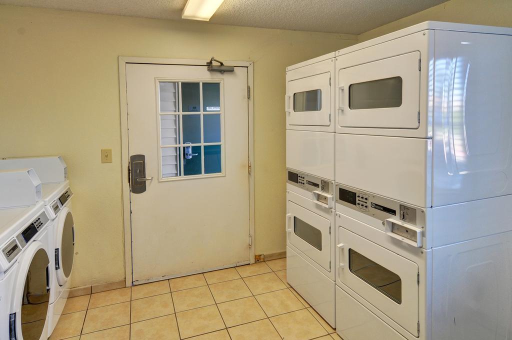 Intown Suites Extended Stay Houston Tx - Hobby Airport 外观 照片